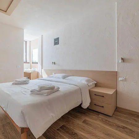 Casa Scola * 法尔西德