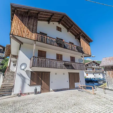 Casa Scola 아파트 팔카데